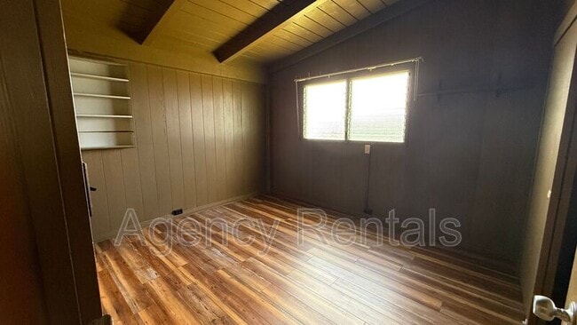 Building Photo - 2458 Aumakua St