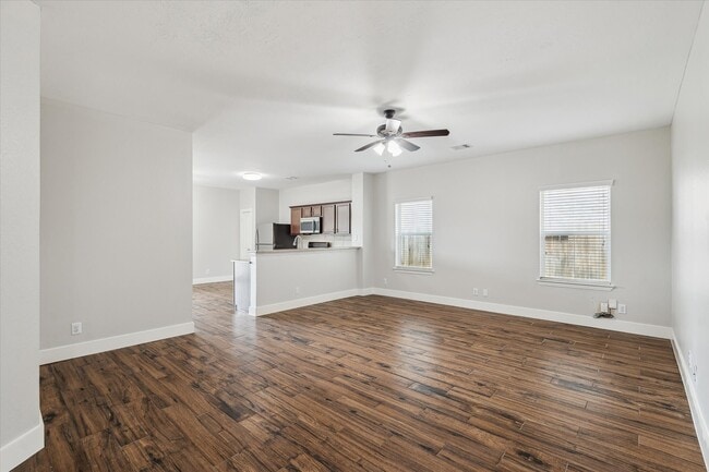 Building Photo - 24527 Sandusky Dr