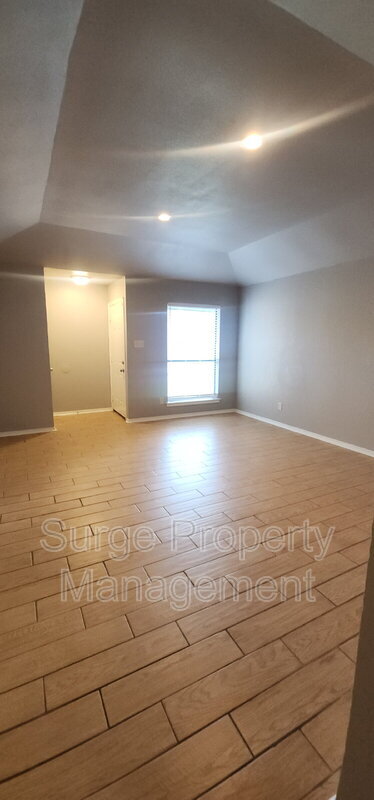 Building Photo - 6721 Loma Vista Dr