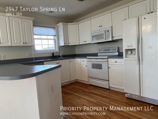 Building Photo - 3 Bedroom in Taylor Springs