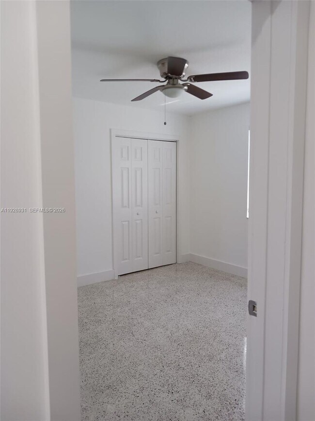 Building Photo - 9228 SW 37th St