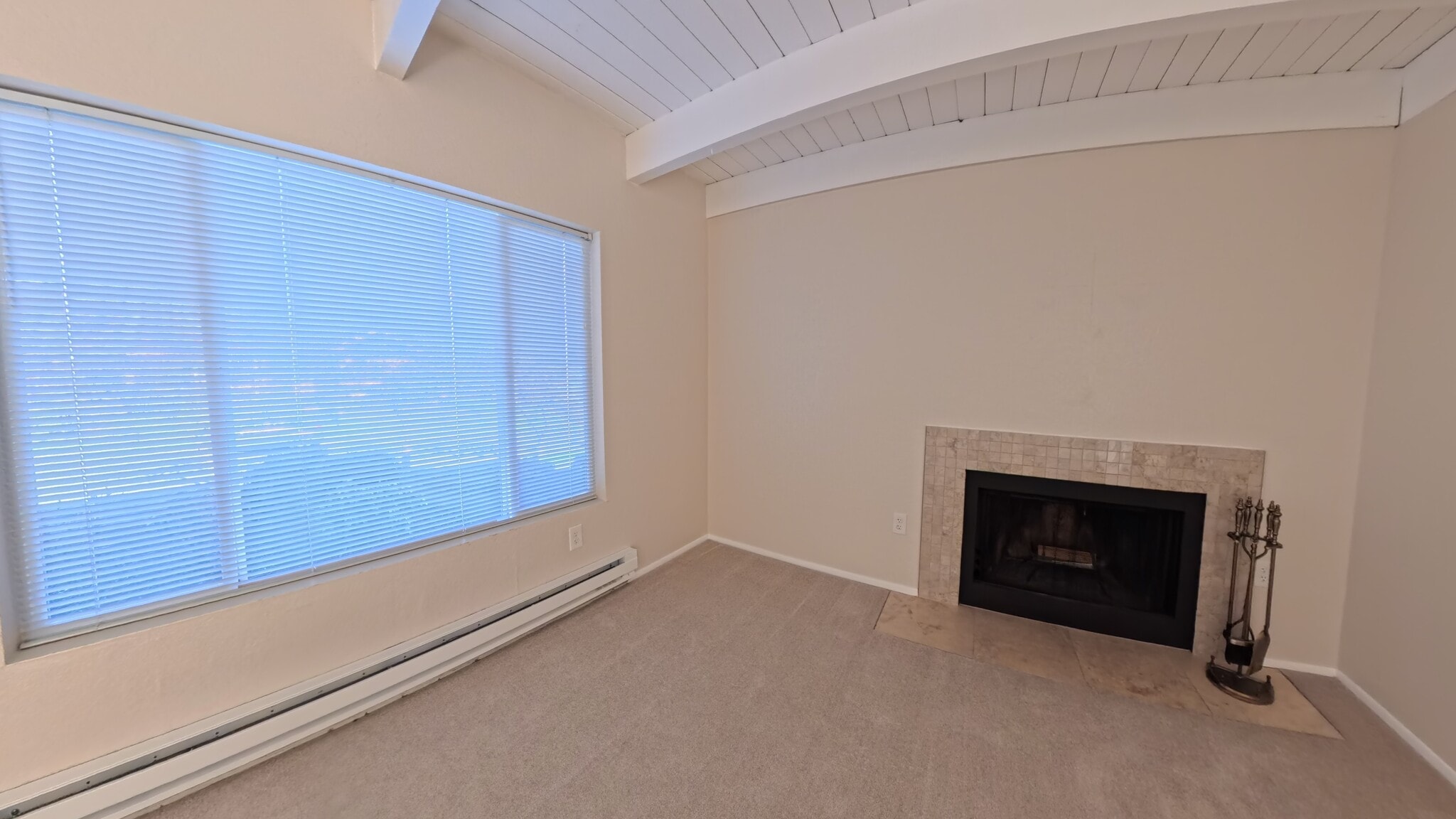 Living room - 1602 12th St