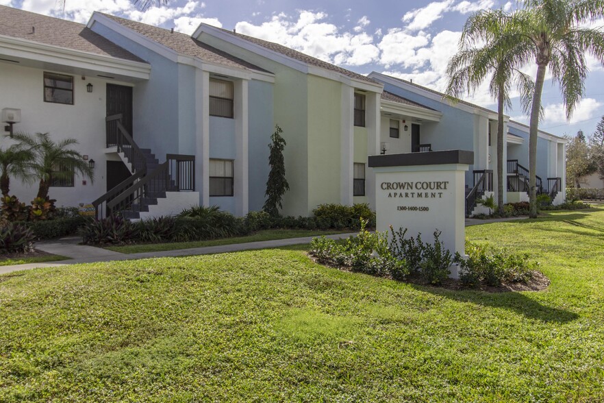 Lilac Village Crown Court - Lilac Village Boca Raton Apartments