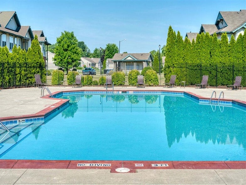 Primary Photo - Elevate on Main