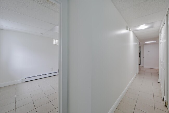 Building Photo - 212 69th St