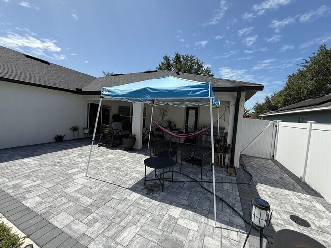 Building Photo - 4/2 Remodeled Groveland Home