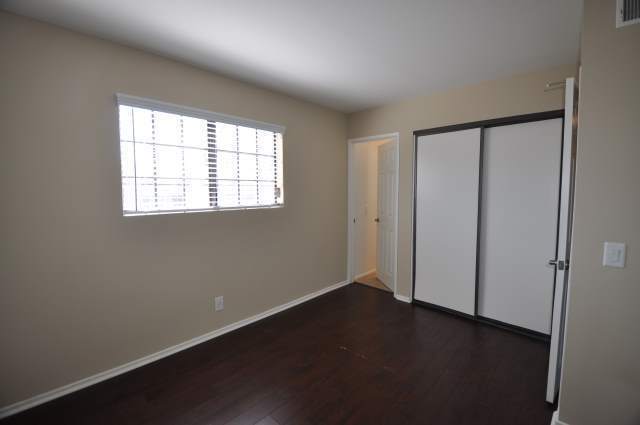 Building Photo - 24822