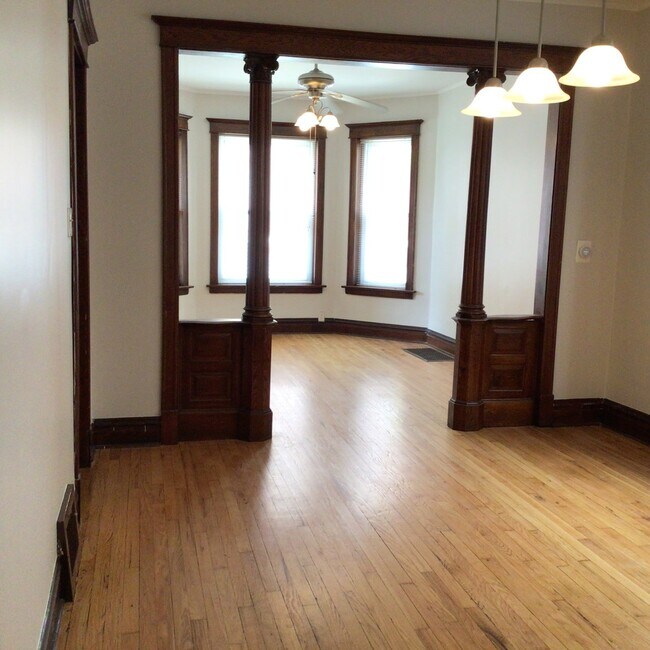 Building Photo - 3737 W Belden Ave