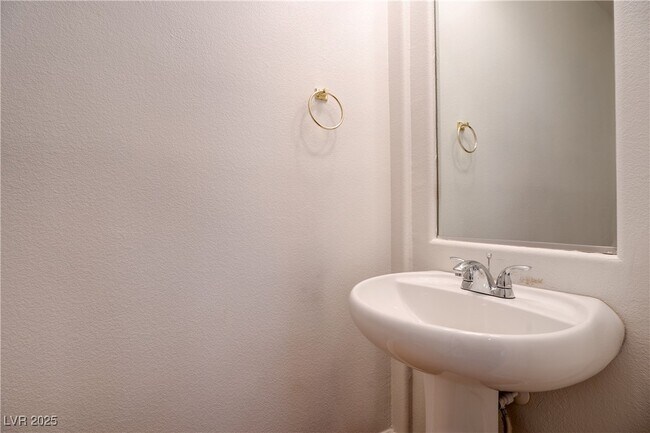 Building Photo - 2412 Energized Ct