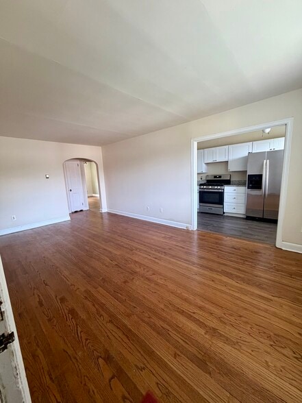 Building Photo - 112 Fairfield Ln