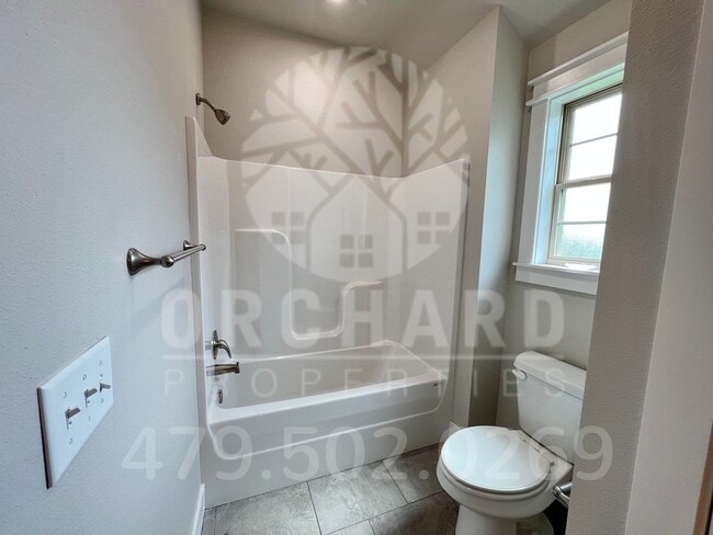 Building Photo - Siloam Springs- Single-Family Home- Popular Cedarwood Plan