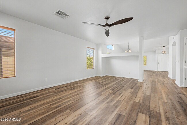 Building Photo - 16148 N 157th Dr