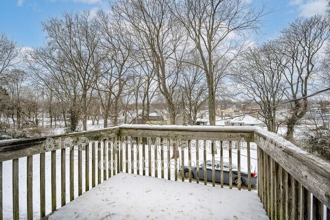 Building Photo - 2310-2312 Monroe Ave