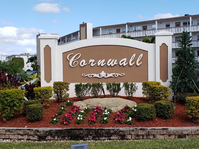 Building Photo - 4007 Cornwall A