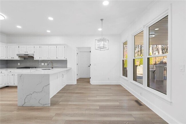 Building Photo - 526 Coopers Pond Dr