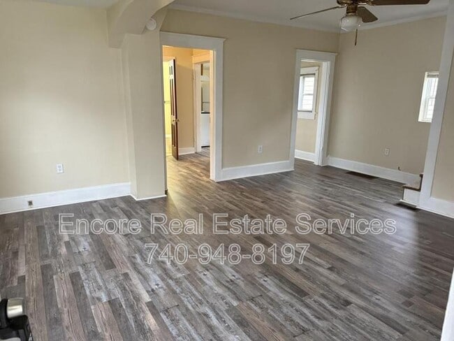 Building Photo - 406 N 10th St