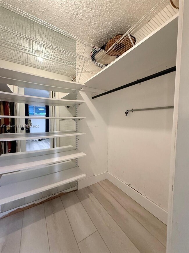 Building Photo - 2310 N 70th Ave