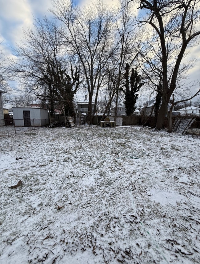 Building Photo - 328 Myrtle Ave