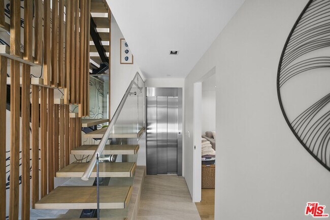 Building Photo - 1500 Ocean Dr