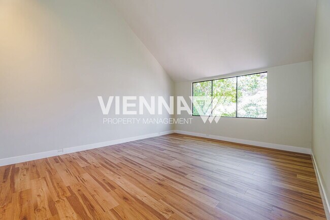 Building Photo - 340 Wyndgate Rd