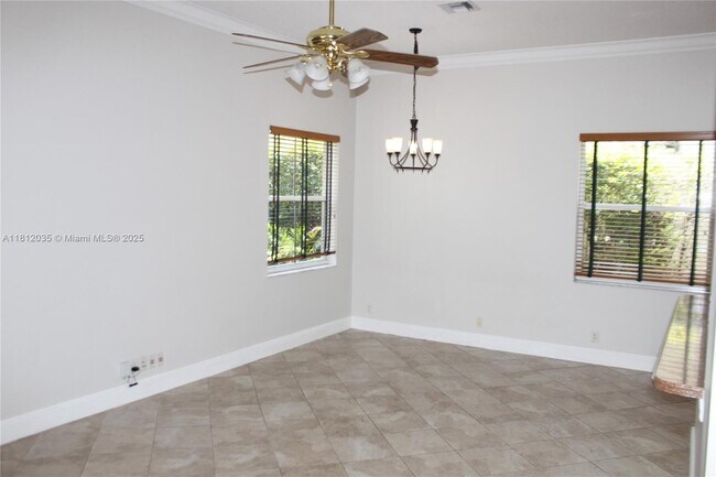 Building Photo - 1342 Crossbill Ct