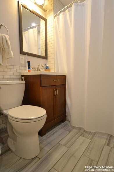 Building Photo - 64 Tremont St