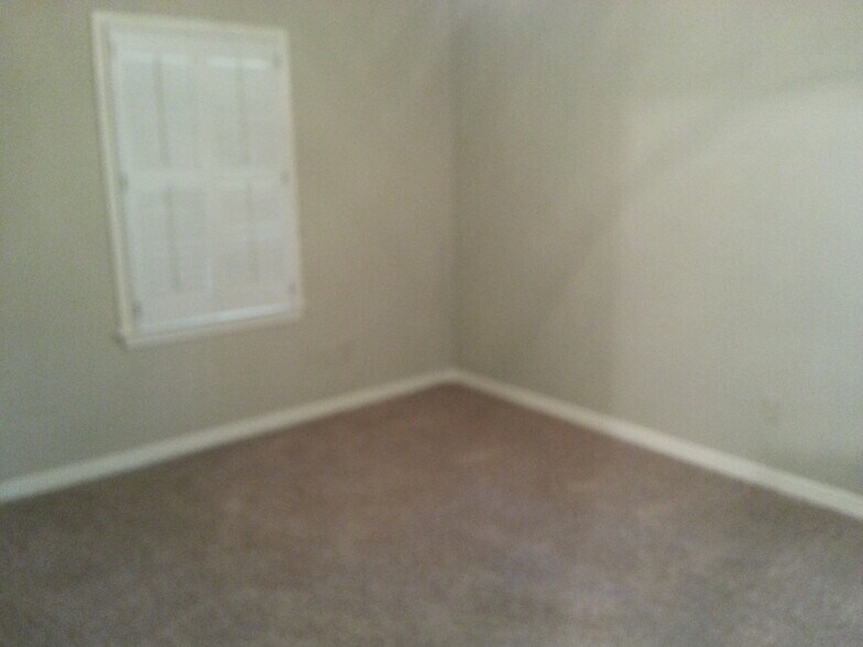 Building Photo - 111 Maury Dr