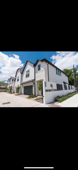 Primary Photo - 1735a Moritz Dr