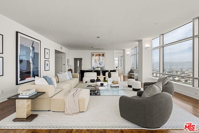 Building Photo - 900 W Olympic Blvd