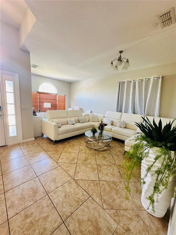 Building Photo - 2379 Brewerton Ln