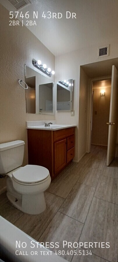 Building Photo - 5746 N 43rd Dr