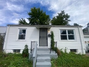 Building Photo - 6114 Garfield Ave