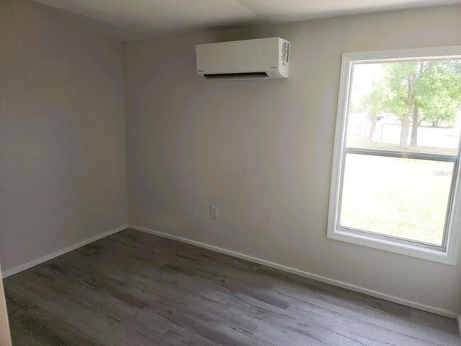 Building Photo - 3114 Holly Hill Cutoff Rd