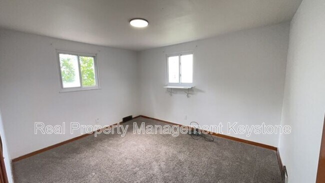 Building Photo - 2509 Farkas Pl