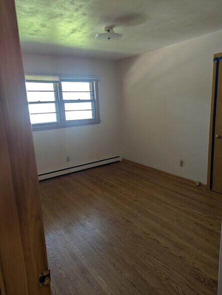 Building Photo - 930 S Brooks St