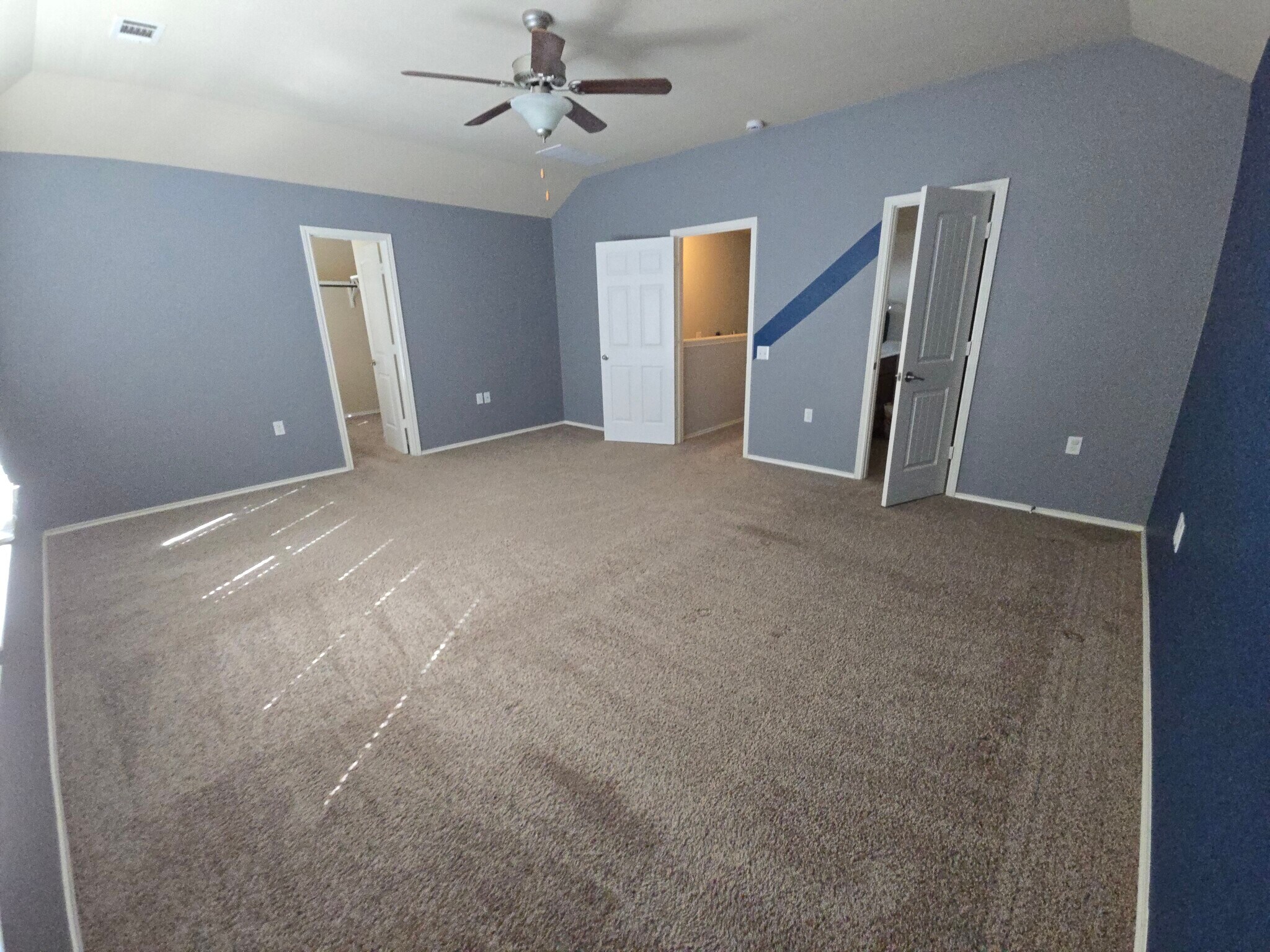 Master bedroom - 10116 Deer Chase Trl