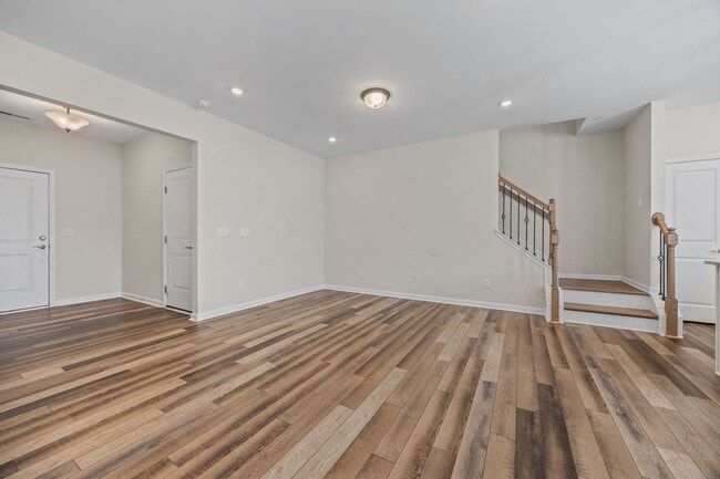 Building Photo - 1631 Glacier Dr