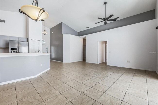 Building Photo - 520 Hollinghead Loop