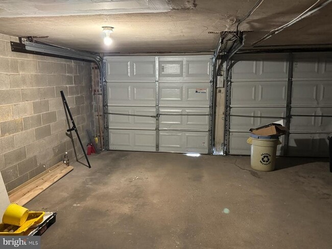 Building Photo - 602 Yeadon Ave