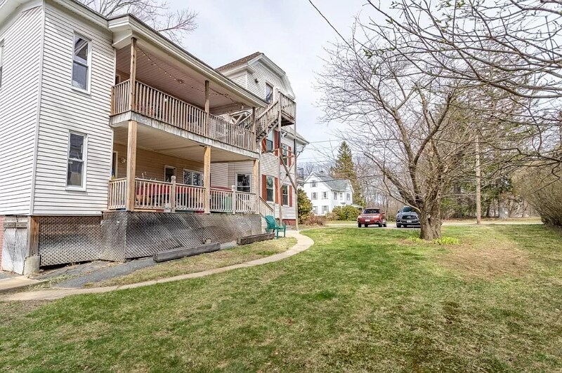 Building Photo - 315 Elm St