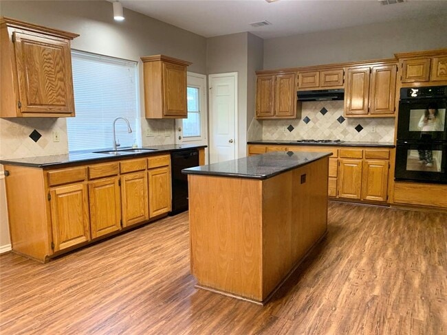 Building Photo - 4623 Chestnut Meadow Dr