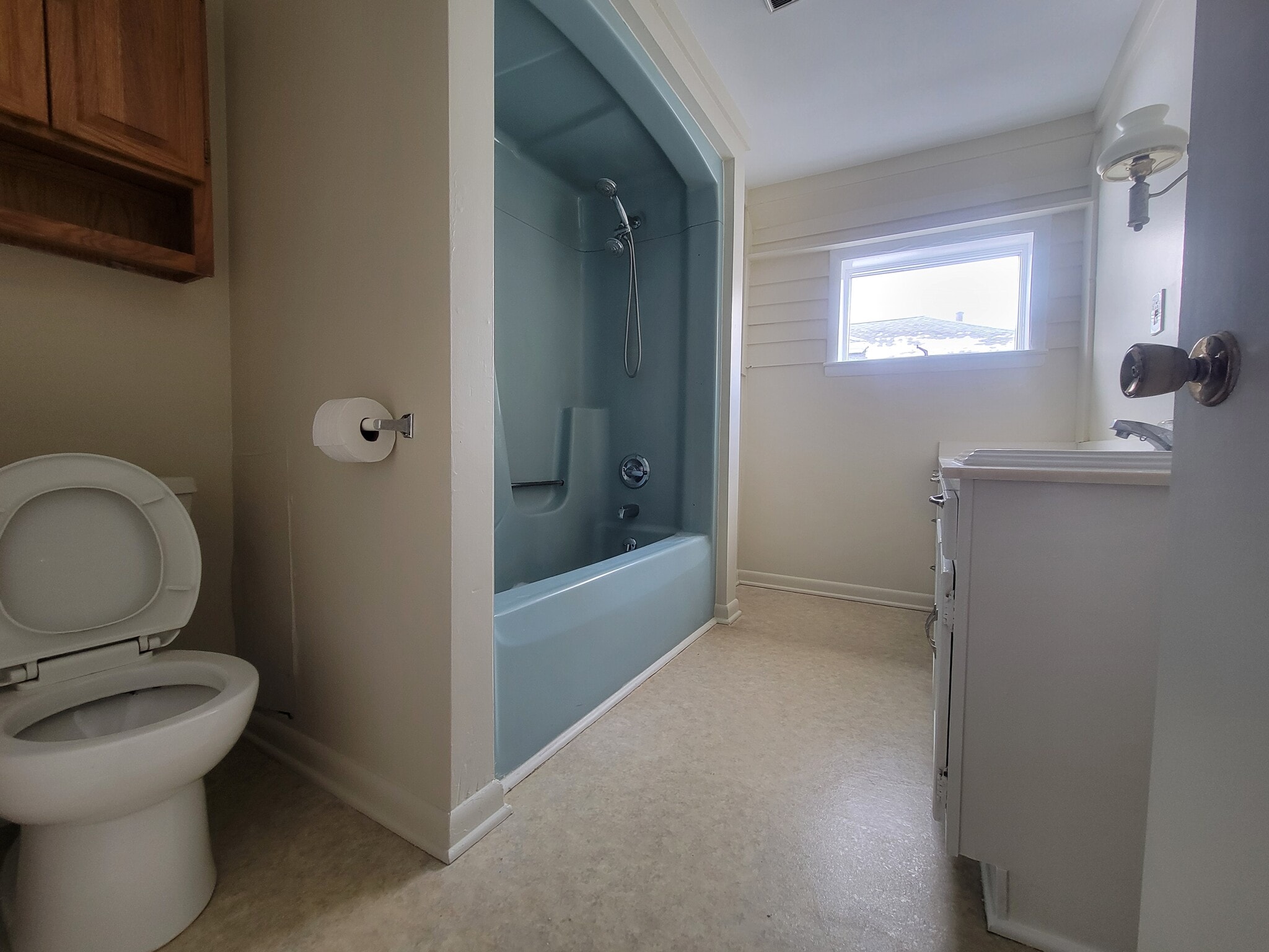 Building Photo - 18 Elm St