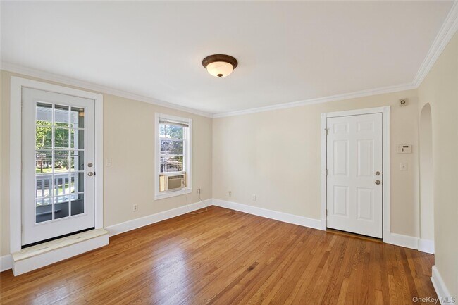 Building Photo - 381 Bedford Rd