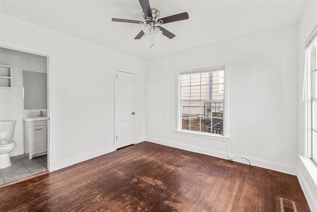 Building Photo - Charming and Newly Renovated 3 Bedroom 2 B...