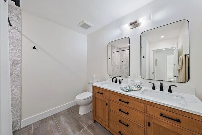 Building Photo - 1604 Seabrook Rd