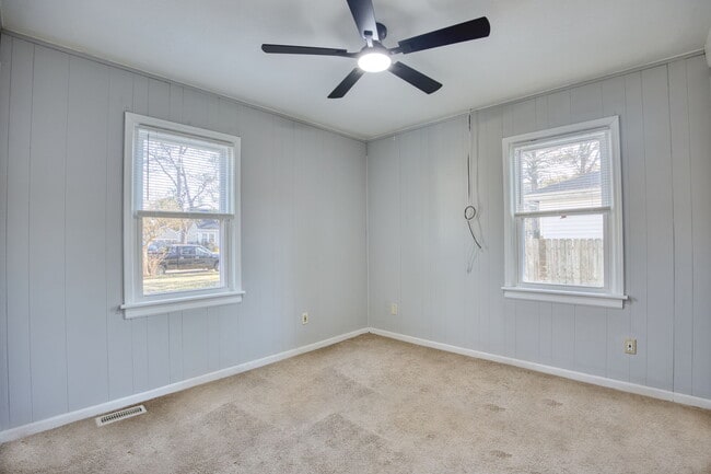 Building Photo - 2423 Shafer St