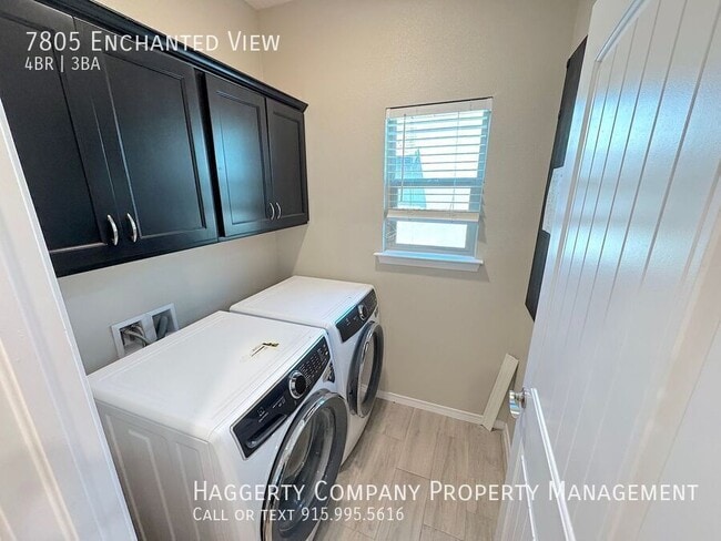 Building Photo - 7805 Enchanted View Dr