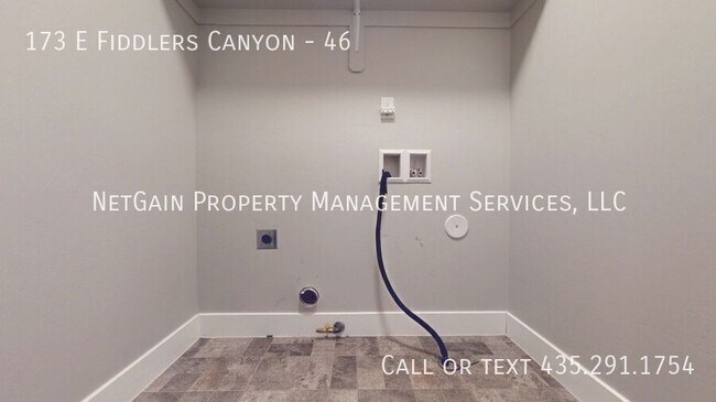Building Photo - 173 E Fiddlers Canyon Rd