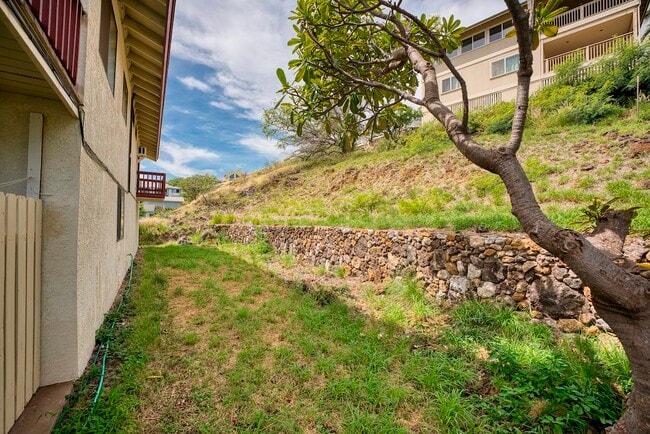 Building Photo - 68-1780-1780 Puu Nui St