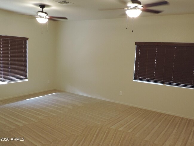 Building Photo - 1265 Paso Robles Ave